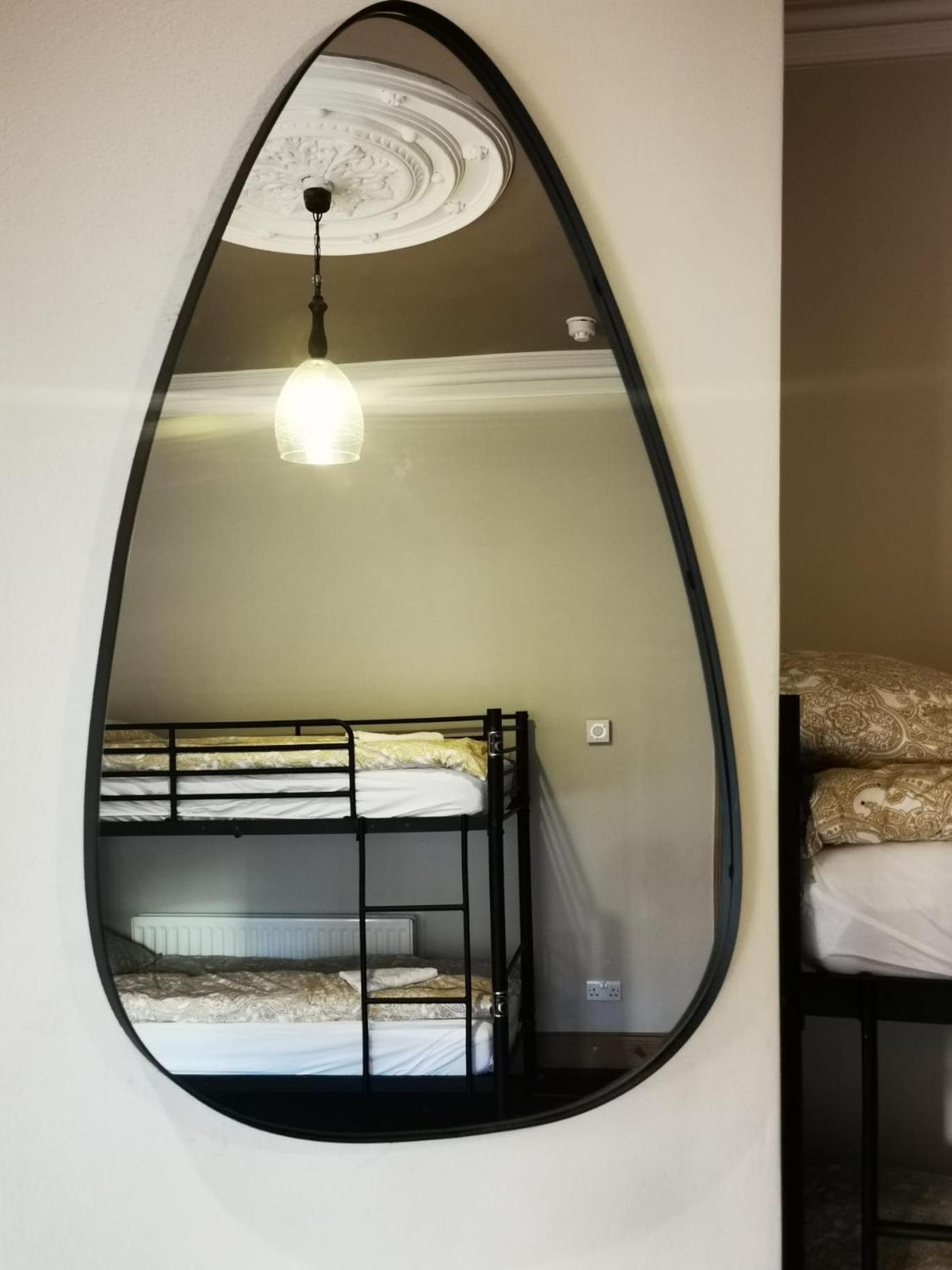 Gr8 Hostel At The Mount Белфаст Екстер'єр фото