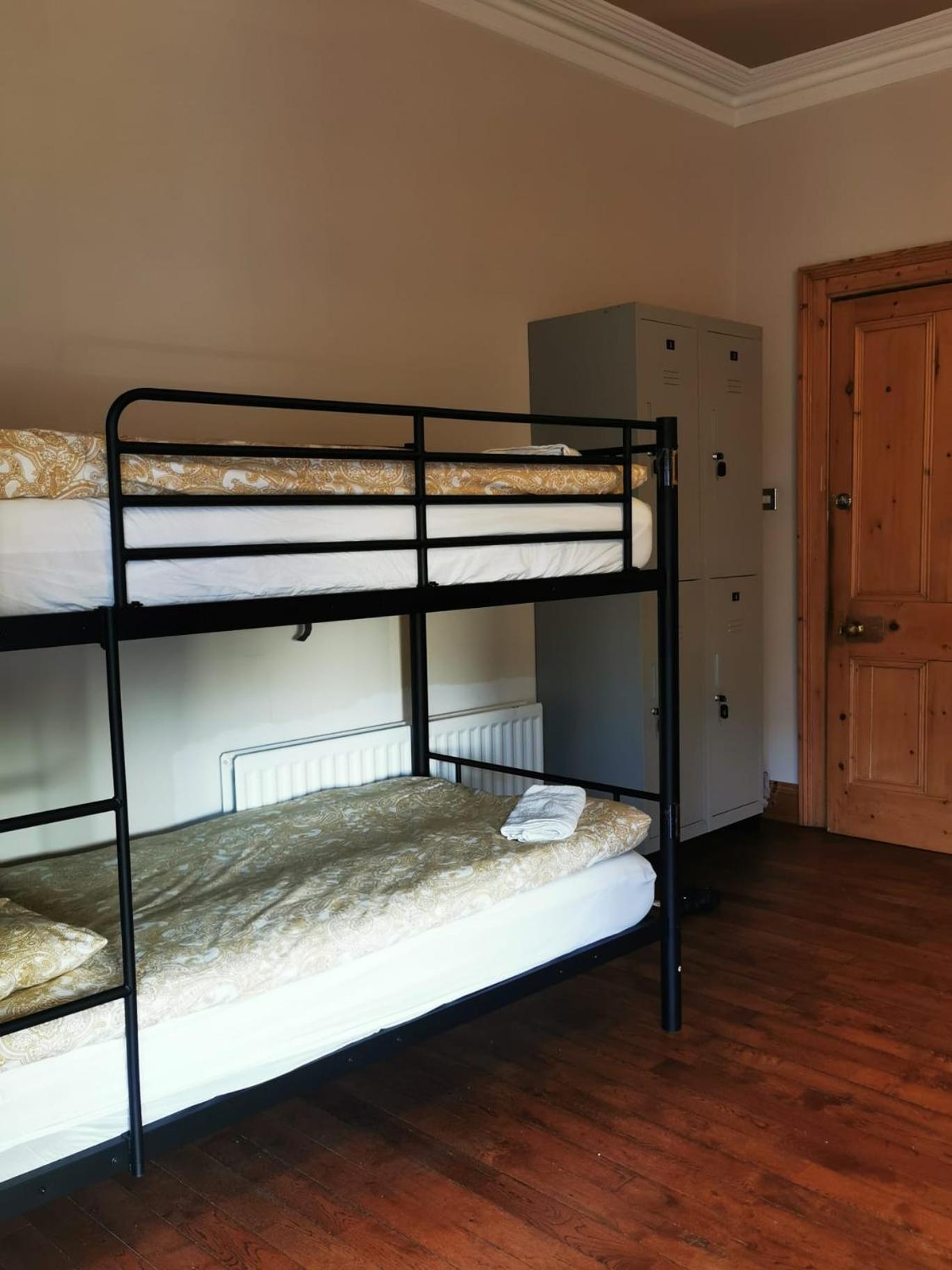 Gr8 Hostel At The Mount Белфаст Екстер'єр фото