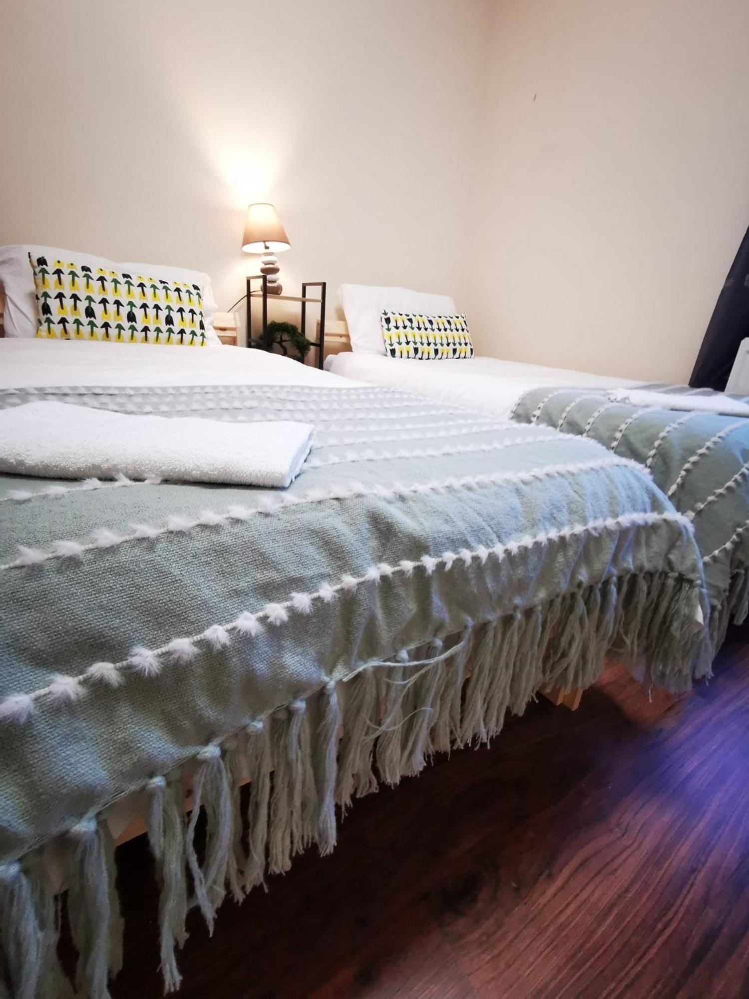 Gr8 Hostel At The Mount Белфаст Екстер'єр фото